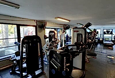 Upstairs back and abs machines